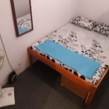 Rumah Singgah マナド エクステリア 写真