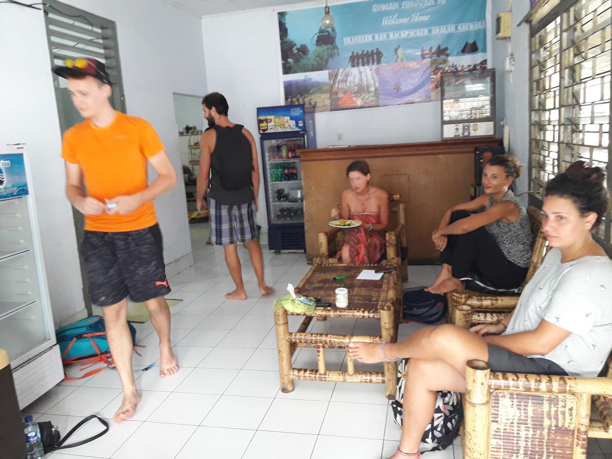 Rumah Singgah マナド エクステリア 写真