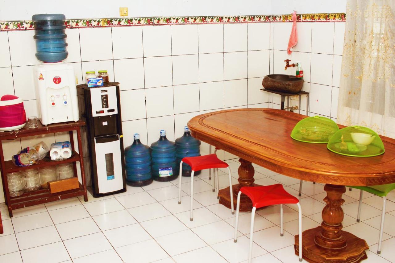 Rumah Singgah マナド エクステリア 写真
